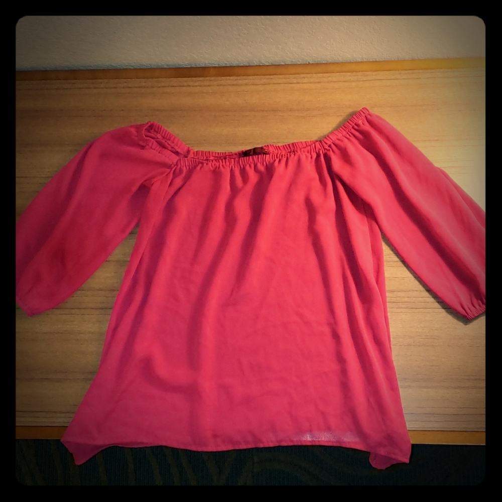 Brand new BKE red blouse